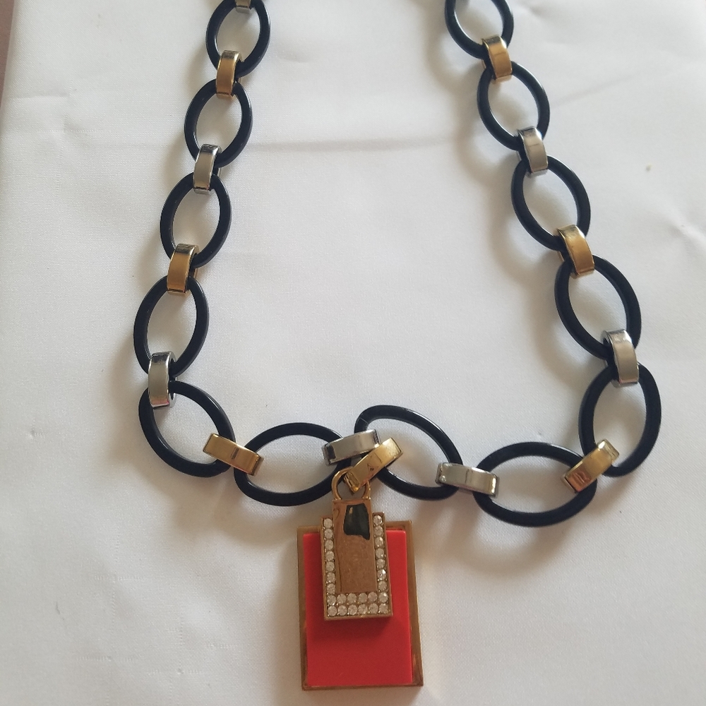 Ann Taylor necklace